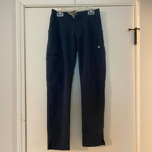 Figs yola skinny scrub